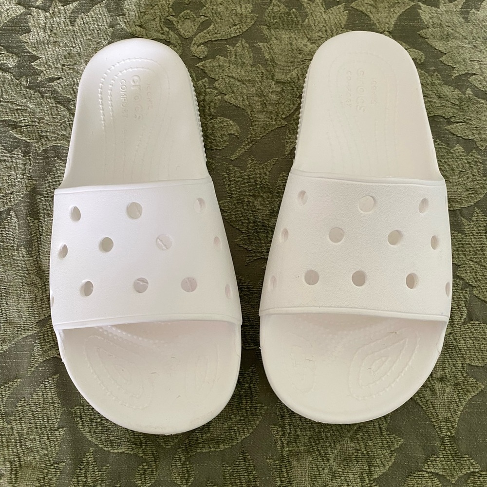 White Crocs Sandals, size 9 women/7 men